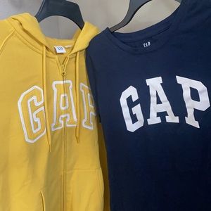 Women’s GAP Hoodie+Tee